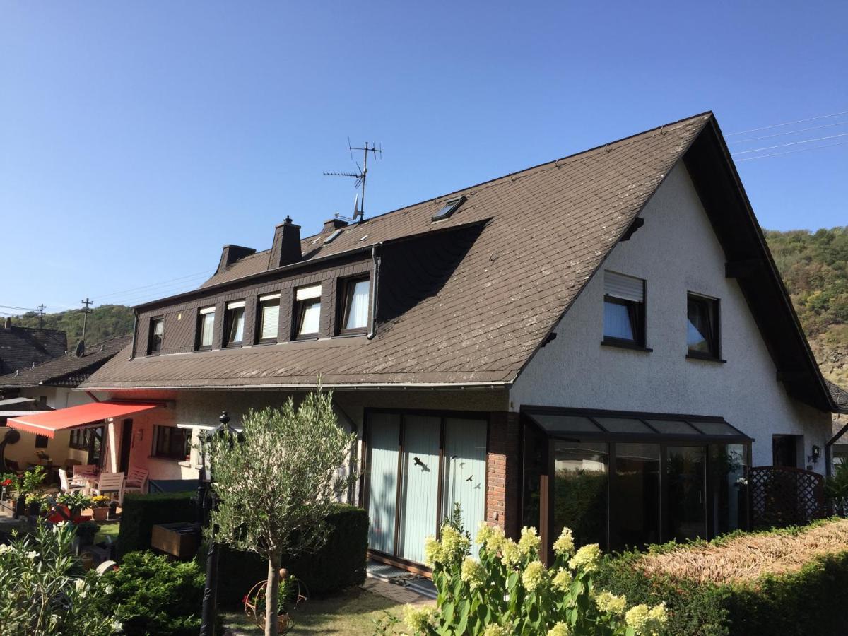Ferienwohnung Unter Dem Schild Oberfell Exterior foto